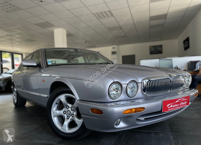 Samochód dostawczy Jaguar XJ8 4.0 V8  BA SOVEREIGN