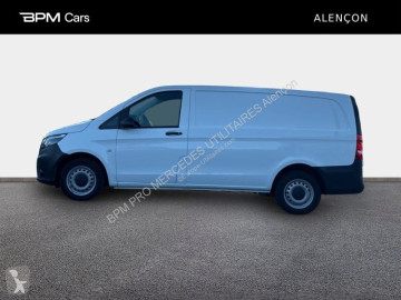 Średnia furgonetka Mercedes