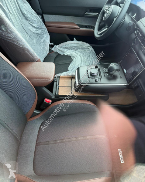 Samochód dostawczy Mazda MX-30 0.8 EREV...