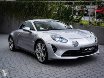 سيارة ذات بابين Alpine