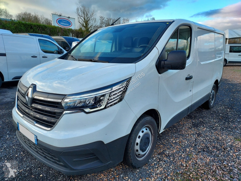 Véhicule utilitaire Renault TRAFIC III FG L1H1...
