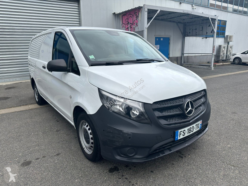 Véhicule utilitaire Mercedes VITO FG 17000 HT...