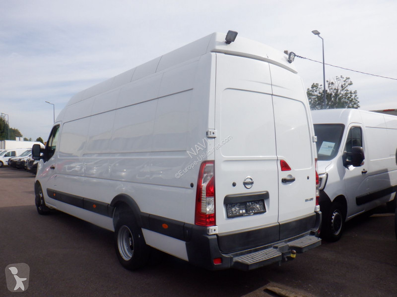 Véhicule utilitaire Nissan FG 3T5 RJ L4H3 2.3...
