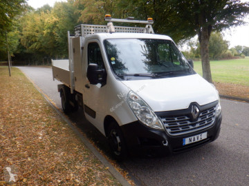 Utilitaire plateau Renault