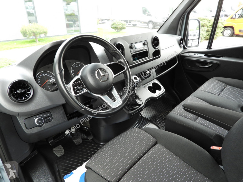 Samochód dostawczy Mercedes 23S12 DAILY