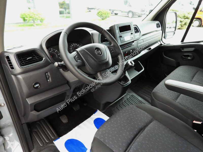 Лекотоварен автомобил Opel  MOVANO