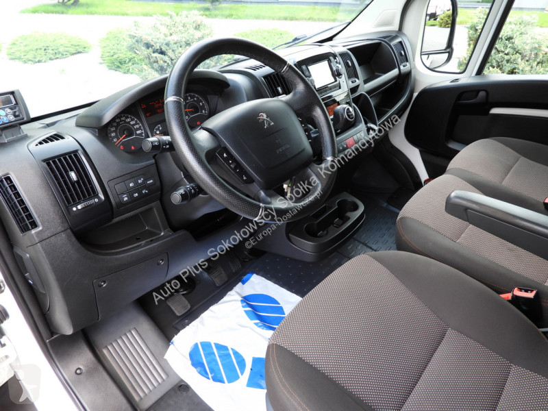 Samochód dostawczy Peugeot  BOXER