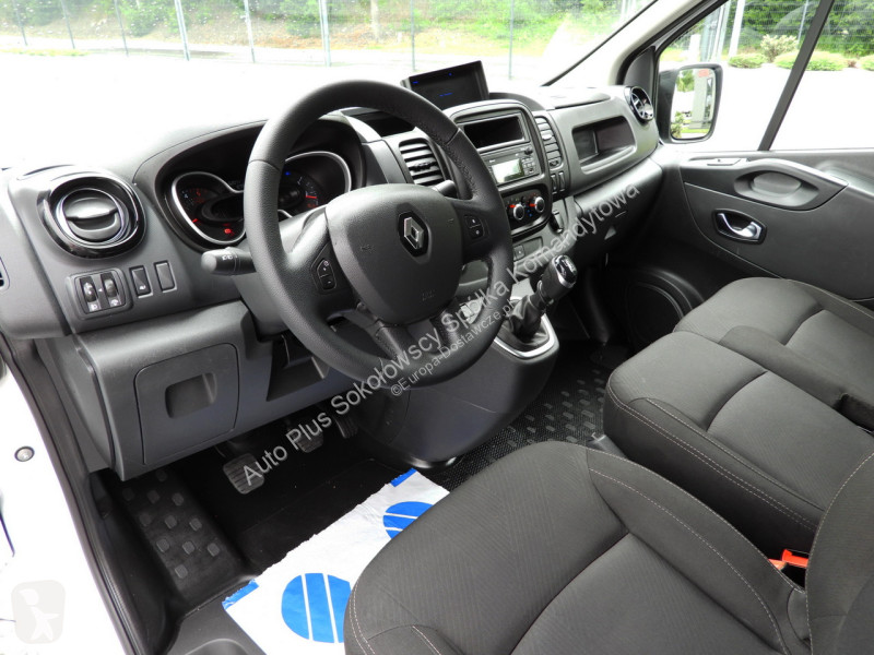 Véhicule utilitaire Renault  TRAFIC