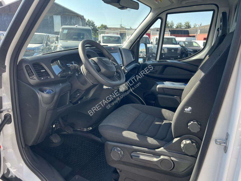 Furgoneta Iveco DAILY  35S14 NACELLE 25M DT25...