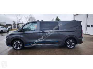Fourgon moyen Ford