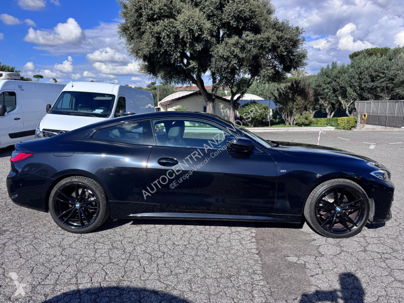 Véhicule utilitaire BMW Serie 4 Coupe