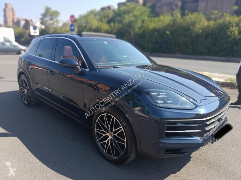 Véhicule utilitaire Porsche