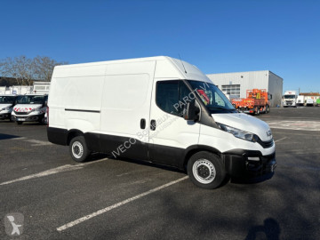 Fourgon Iveco