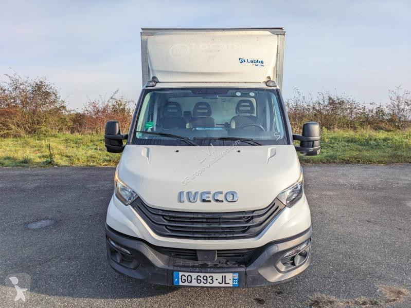 Véhicule utilitaire Iveco CCb 35C16H3.0...