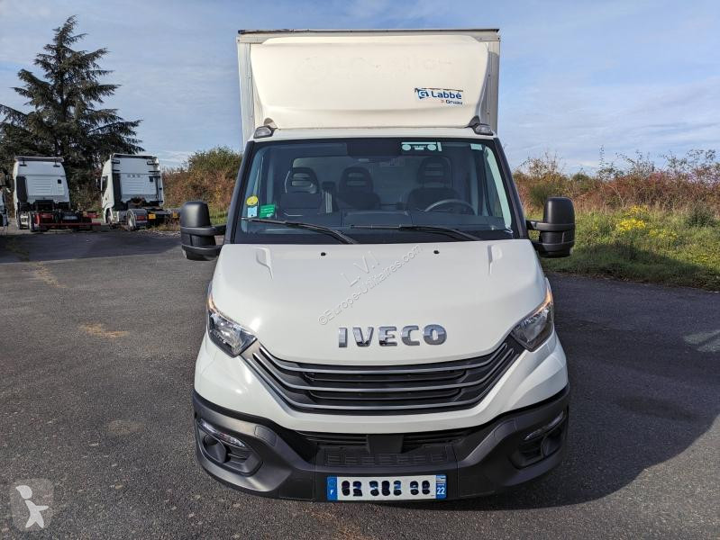 Véhicule utilitaire Iveco CCb 35C16H3.0...