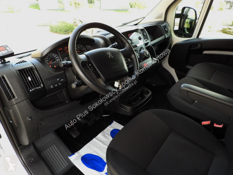 Samochód dostawczy Peugeot  BOXER