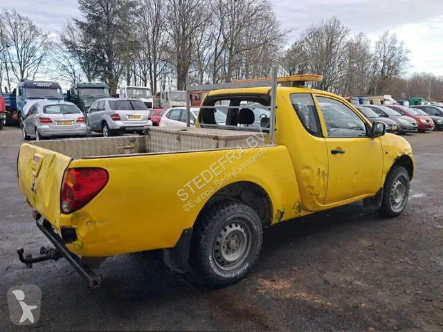 عربة نفعية Mitsubishi 4x4 , 2.5 Di-D , Club cab