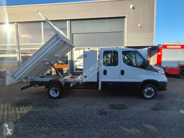 Con volquete Iveco