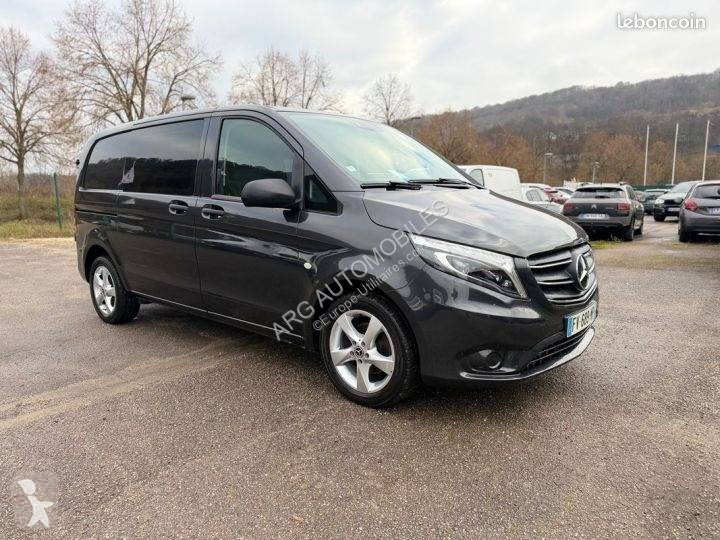 عربة نفعية Mercedes