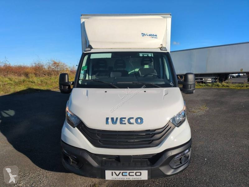 Véhicule utilitaire Iveco CCb 35C16H3.0...