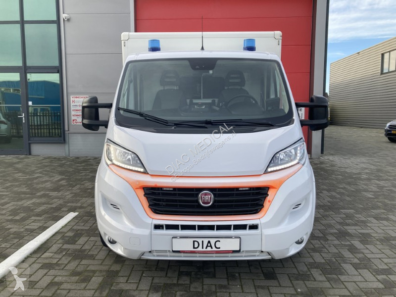 عربة نفعية Fiat Maxi Container Ambulance