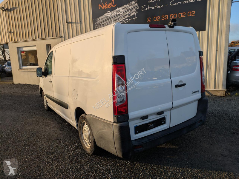 Véhicule utilitaire Citroën JUMPY II L2H1 1.6...