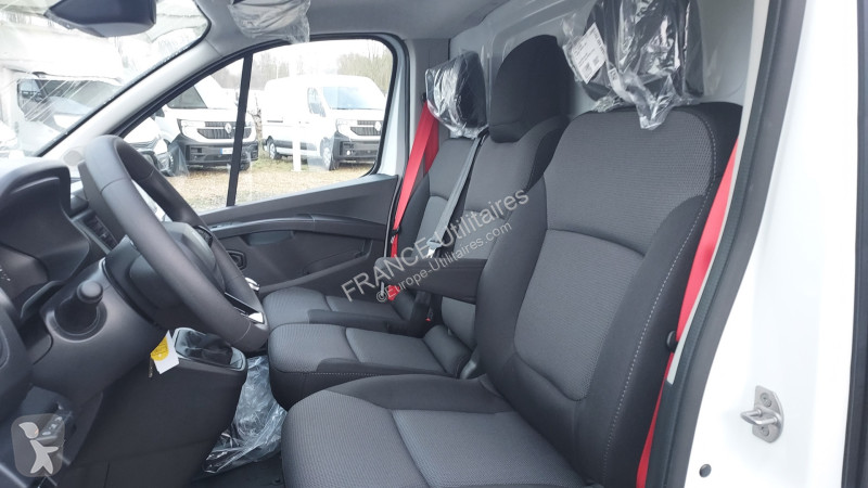 Furgoneta Renault TRAFIC III FG BVA RED L2H1 3T...