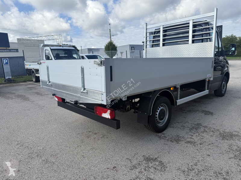 عربة نفعية Mercedes SPRINTER CHASSIS CAB 319...