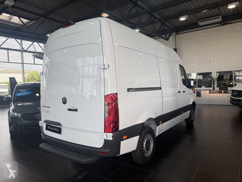 Nyttofordon Mercedes E-SPRINTER FGN 314 37 3.5T