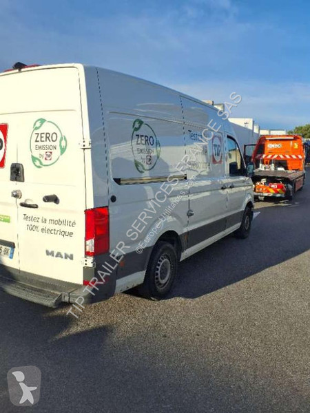عربة نفعية MAN  Vehicle Light 4x2 - e Van standard