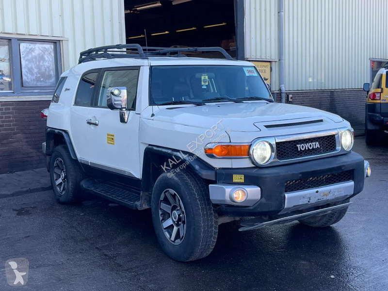 عربة نفعية Toyota 4.0 V6 Airconditioning 4x4...