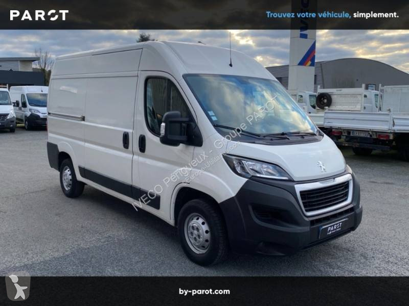 Véhicule utilitaire Peugeot