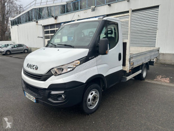 Utilitaire benne Iveco