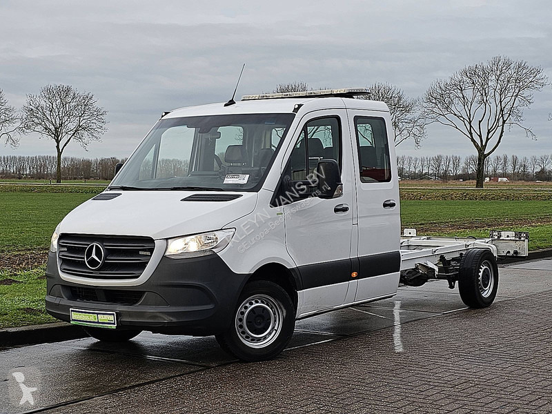 Veicolo commerciale Mercedes 319 L3 Chassis Dub...