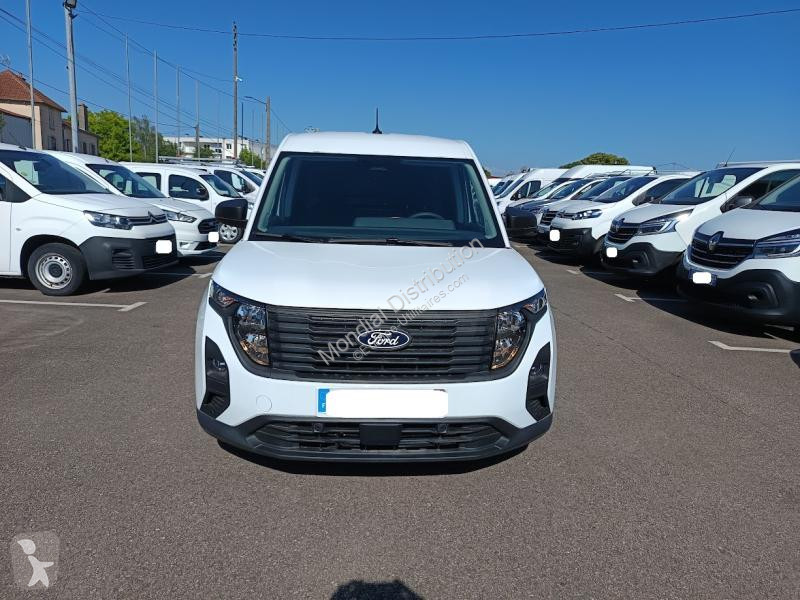 Véhicule utilitaire Ford  transit courier