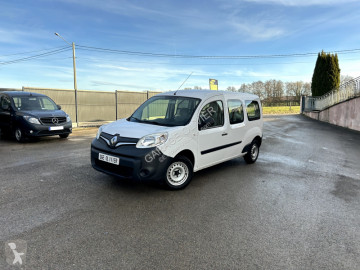 عربة نفعية مقفلة Renault