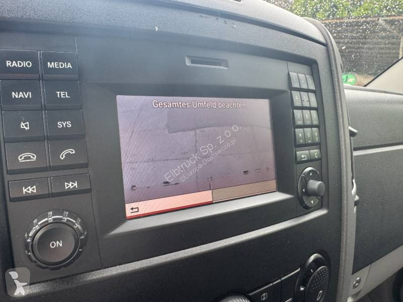 Samochód dostawczy Mercedes
