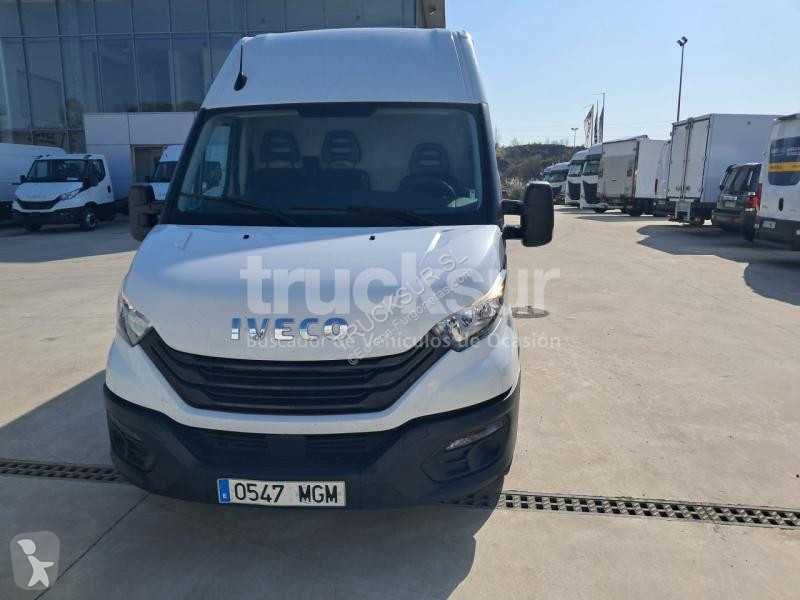 عربة نفعية Iveco  DAILY 35S16 12M3