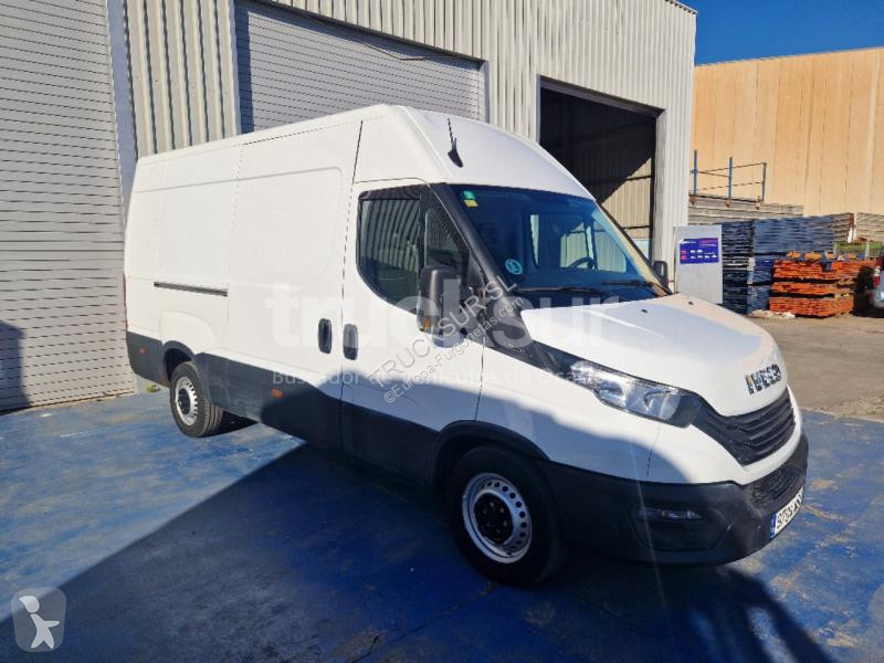 Furgoneta Iveco  DAILY 35S16 12M3