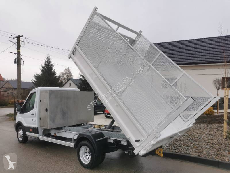Véhicule utilitaire Ford