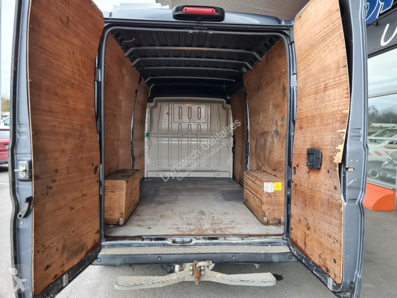 Véhicule utilitaire Peugeot BOXER FG 333 L3H2...