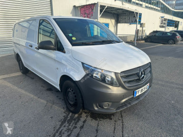 Fourgon Mercedes