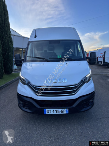 Fourgon Iveco