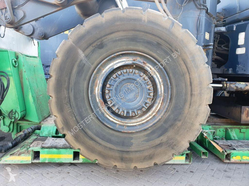 Véhicule utilitaire Michelin 29.5 R29 Michelin...