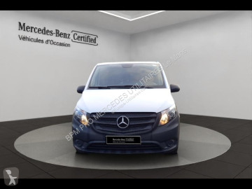 عربة نفعية مقفلة Mercedes