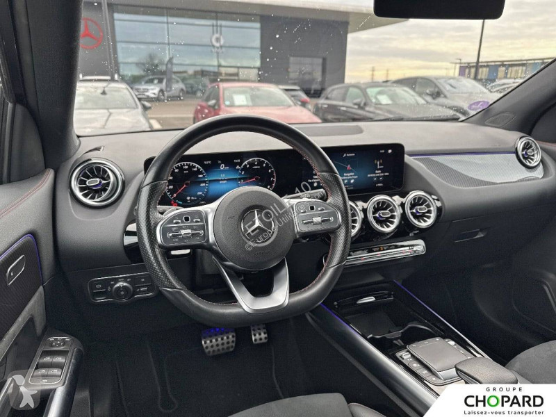 عربة نفعية Mercedes GLA 200 7G-DCT