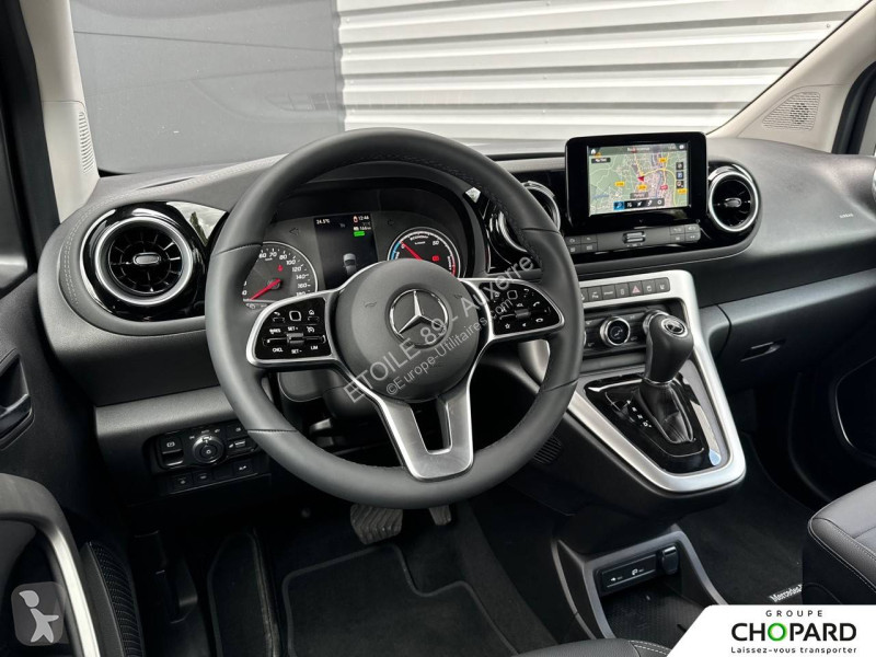 Samochód dostawczy Mercedes EQT 200