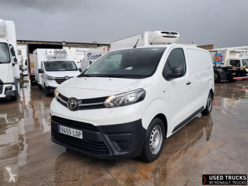 Furgoneta Toyota