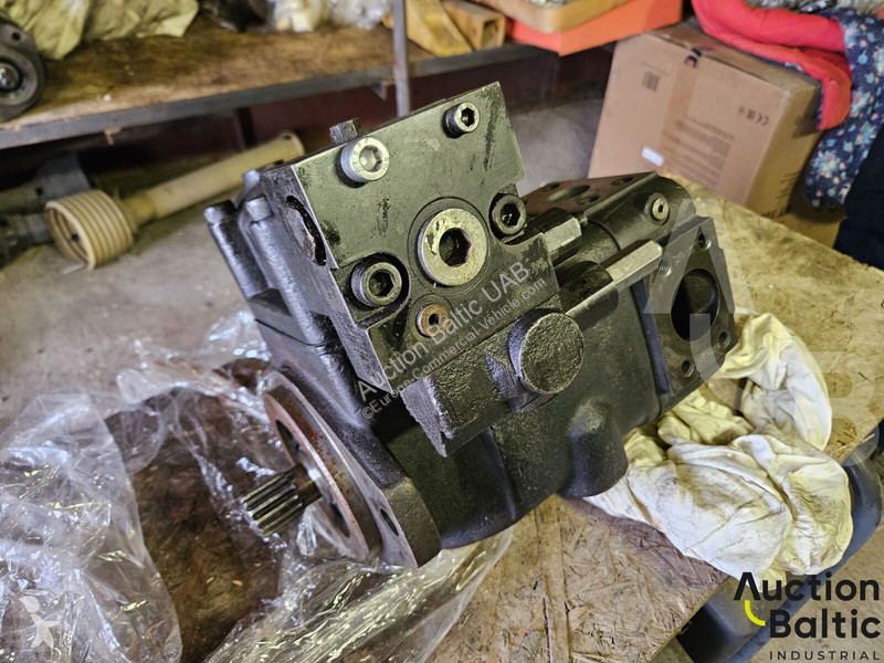 Furgoneta Volvo Hydraulic pumps for Volvo wheel...