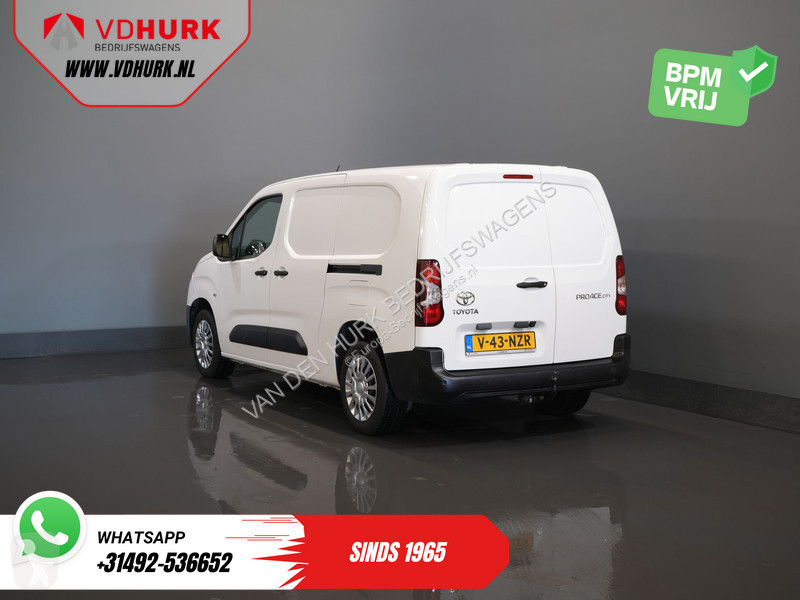Samochód dostawczy Toyota 1.5 130 pk Aut. L2 2x...